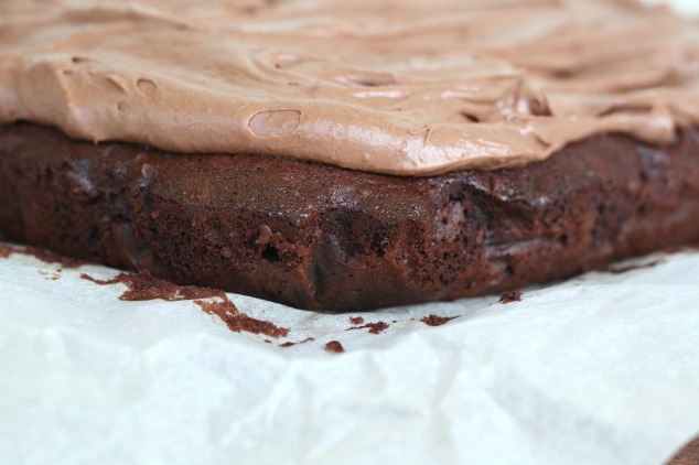 Triple Chocolate Brownies Schokolade Kuchen Frischkäse Frosting