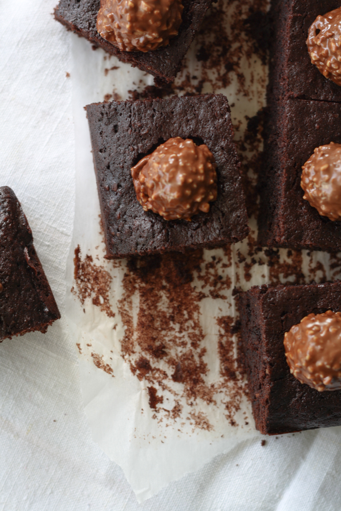 Haselnuss Brownies mit Ferrero Rocher &amp; 10 Dinge, die mich gerade ...